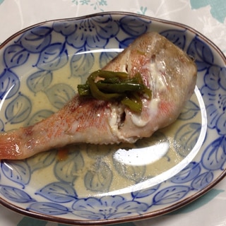 ししとうをトッピング(*^^*)赤魚の煮付け☆